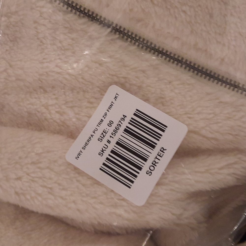 Torrid Faux Shearling Zip Front Trim Contrast Jacket - Picture 7 of 9